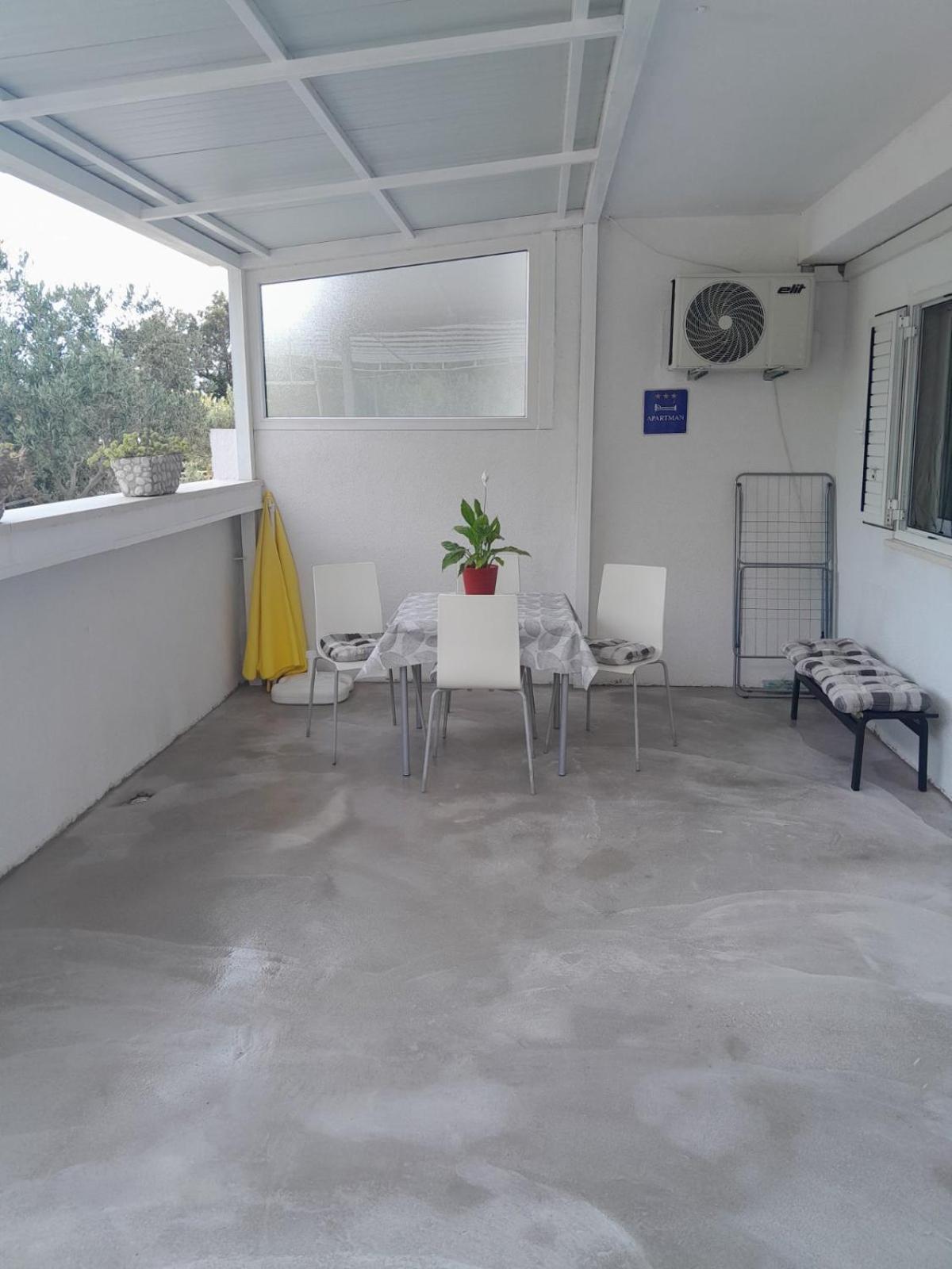 Apartman Miro ツァヴタット エクステリア 写真